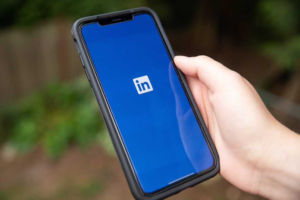 How to Use LinkedIn to Hire a Dental Professional