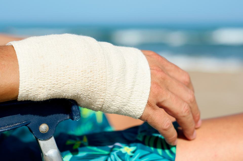 Hand Insurance for Dentists: What Could You Consider?